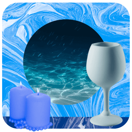 The Meaning of The Queen of Cups Tarot Card