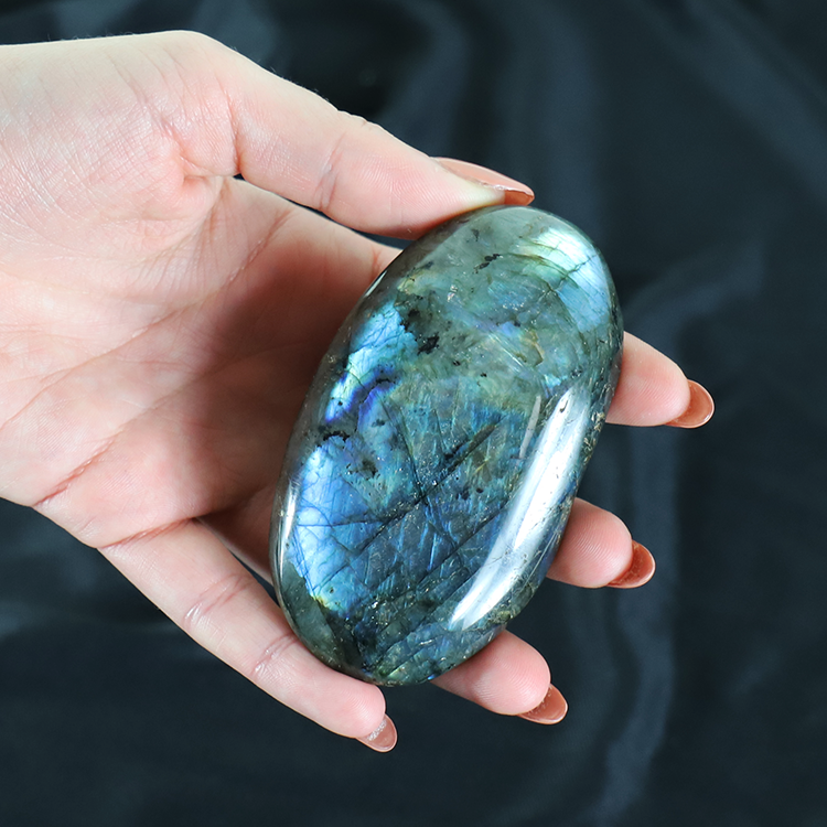 Labradorite Palm Stone For Channeling & Scrying