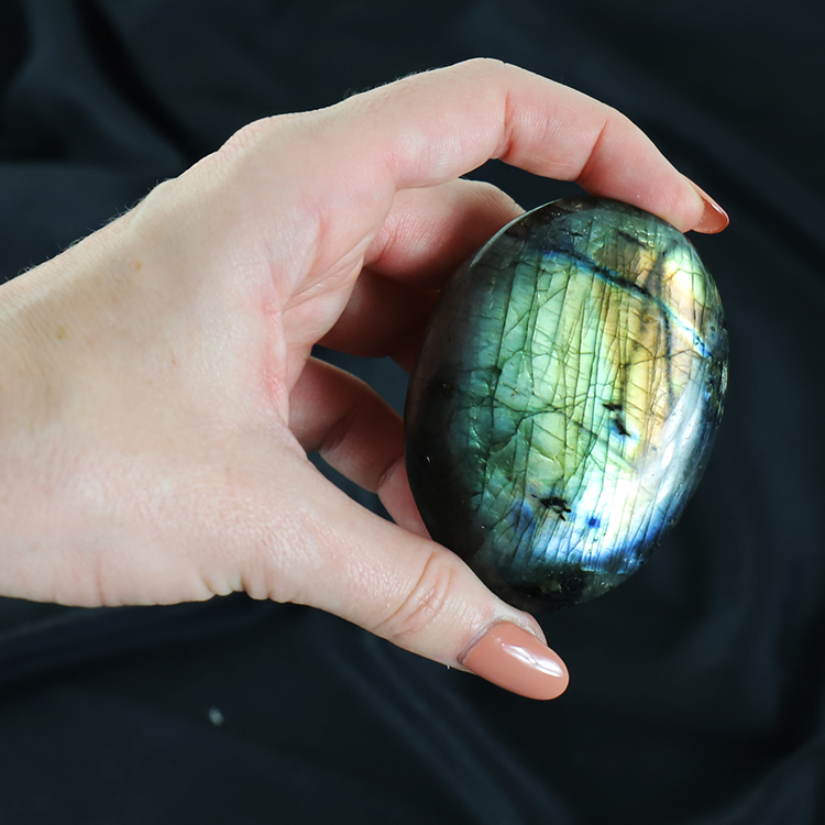 Labradorite Palm Stone For Channeling & Scrying