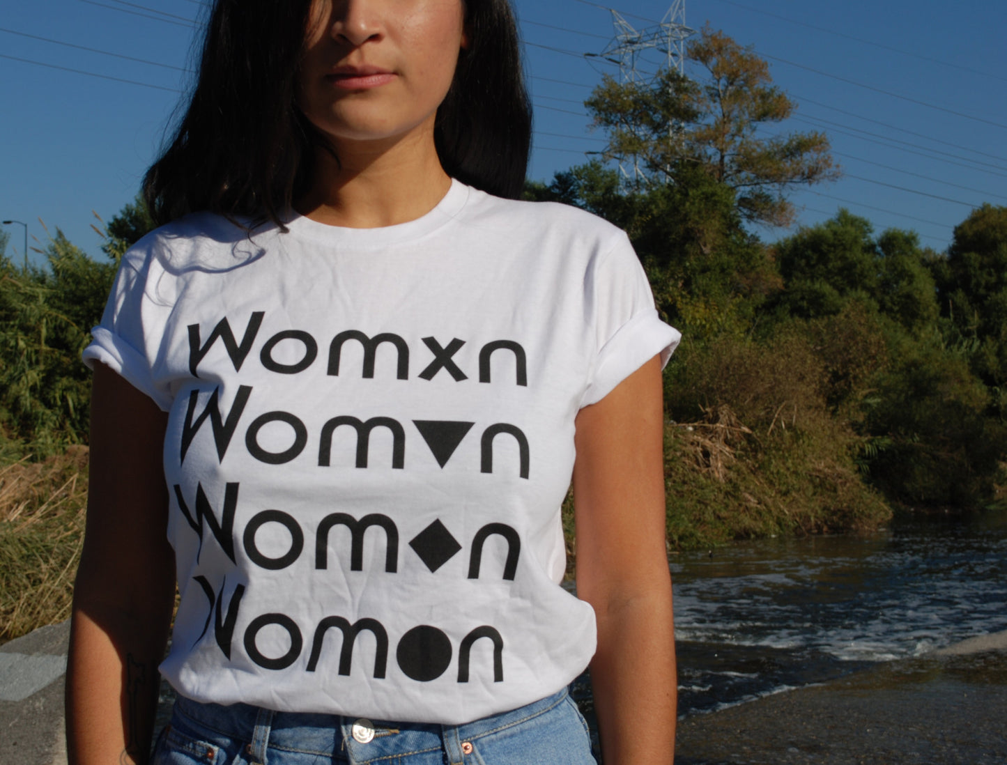 Womxn Tee