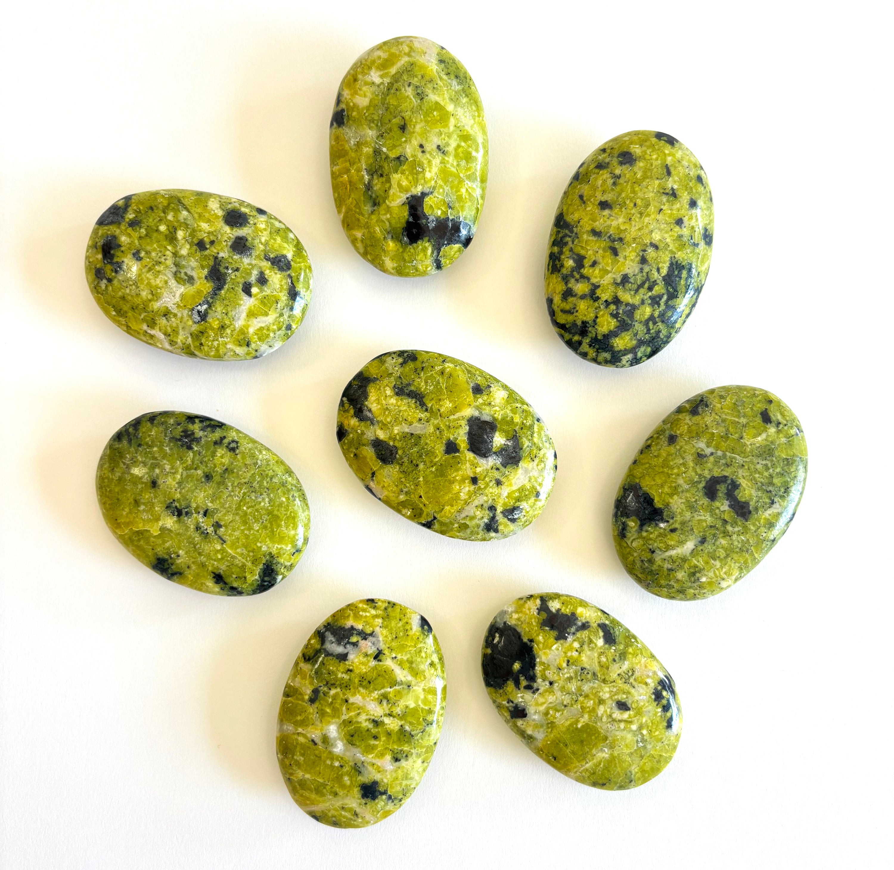 Lizardite Palm Stone for Clearing Emotional Blocks And Shedding Old Skin