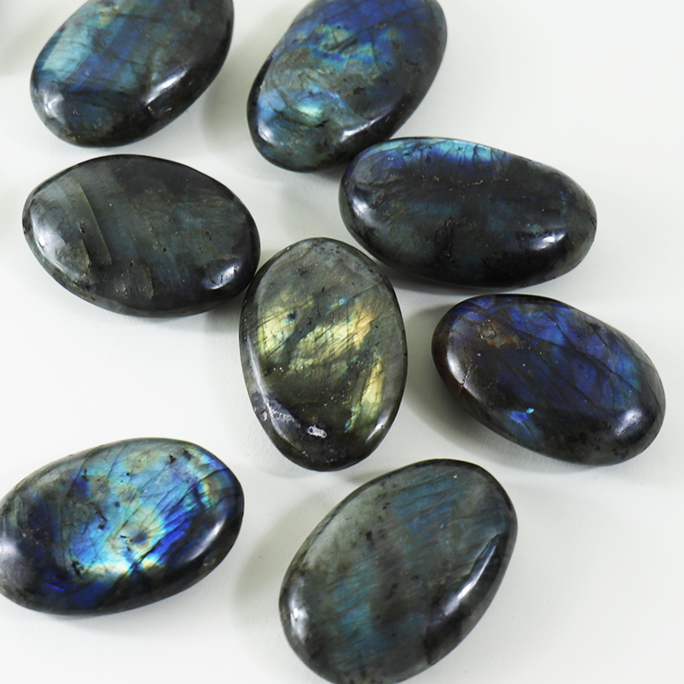 Labradorite Palm Stone For Channeling & Scrying
